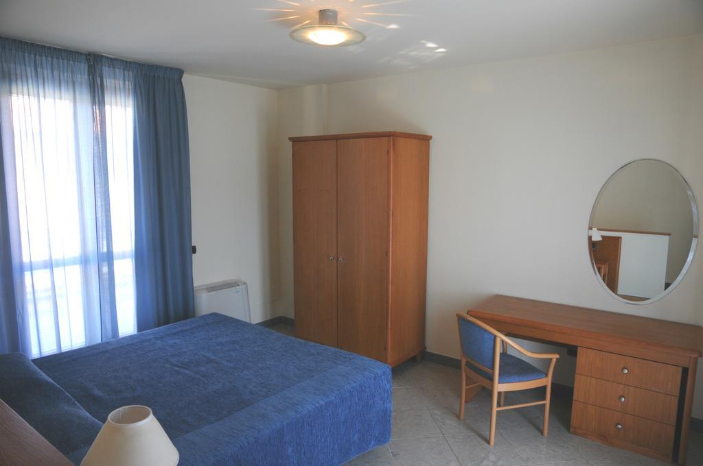 Continental Resort Tirrenia Kamer foto
